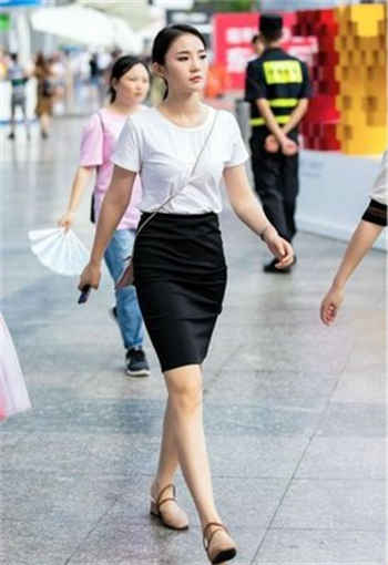 老婆跑了母亲替代