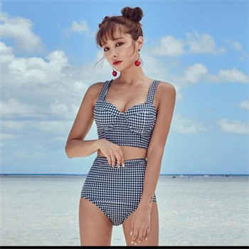 可爱的小胖丁户外