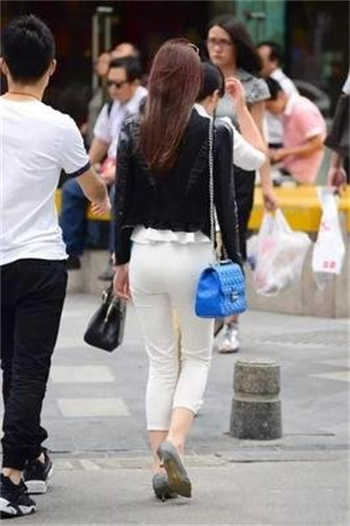 下击暴流by假恐龙完结了吗