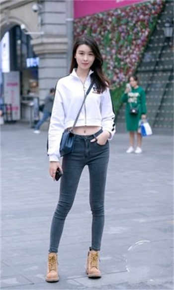 中国女留学生世界公交车