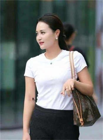 老攻小我十二岁t