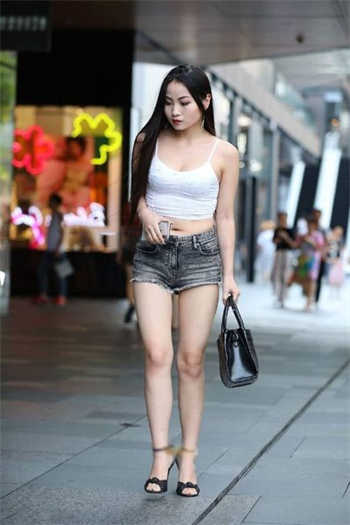 海贼王追落跑新娘免费看