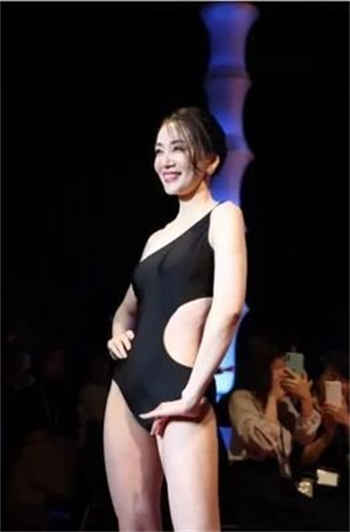博人被火花和雏田乳胶