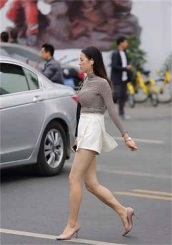老婆是售车业务员
