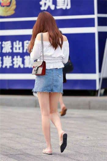 黄蓉吕文德襄阳风流记