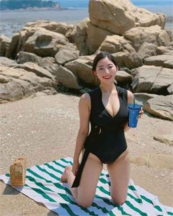 兔子先生与浅尾美羽普