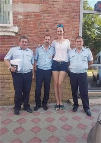 他是个小乖乖孟南洲