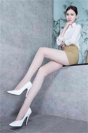 小时候过家家有点疼