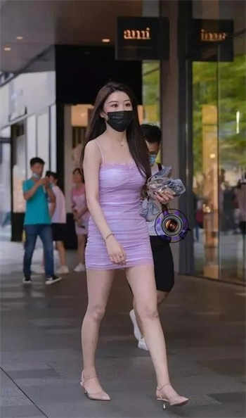 我变成了九尾狐女