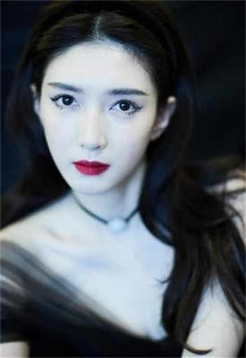 女大学的沙龙室4