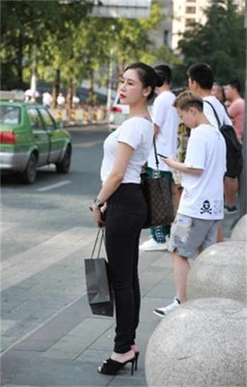 私人急招男护工